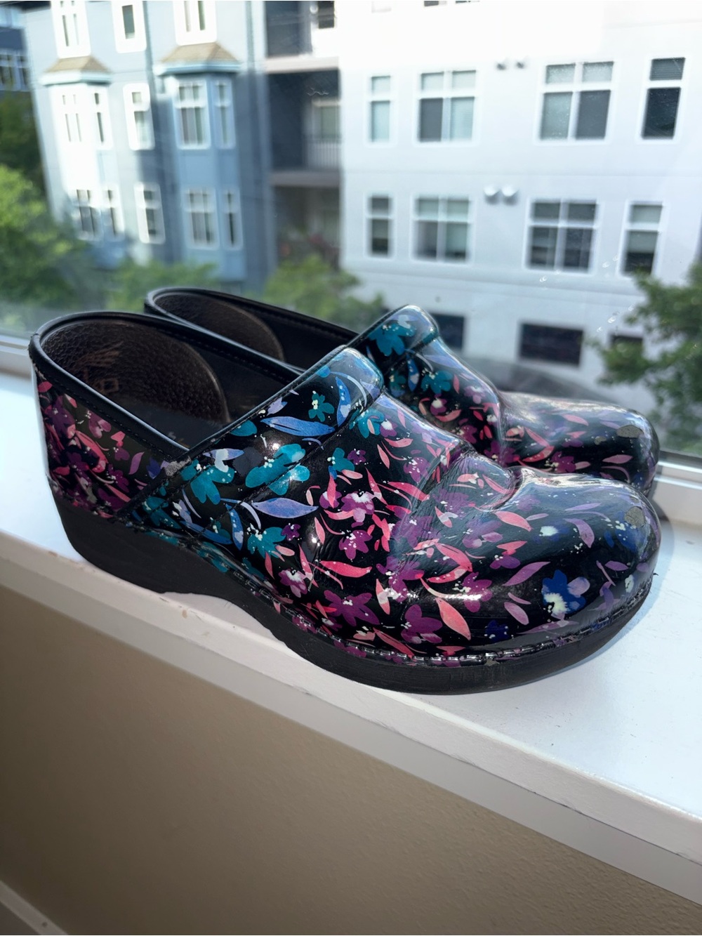 Dansko XP 2.0 Butterfly Print Clogs Nursing Healthcare Comfort Shoes 39 8
